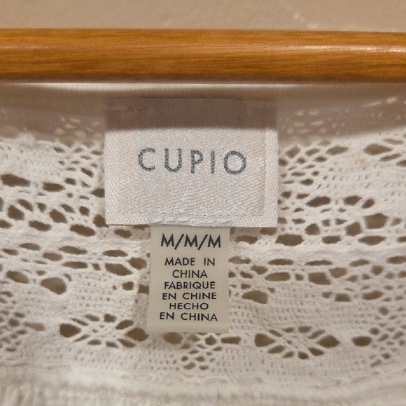 Cupio White Lace-Trim Cap Sleeve Top Size Med - Picture 2 of 4